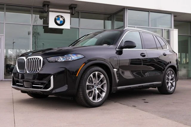 2026 BMW X5 xDrive50e's photo