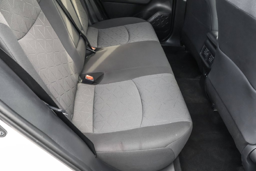 Used 2020 White Toyota XLE image 35