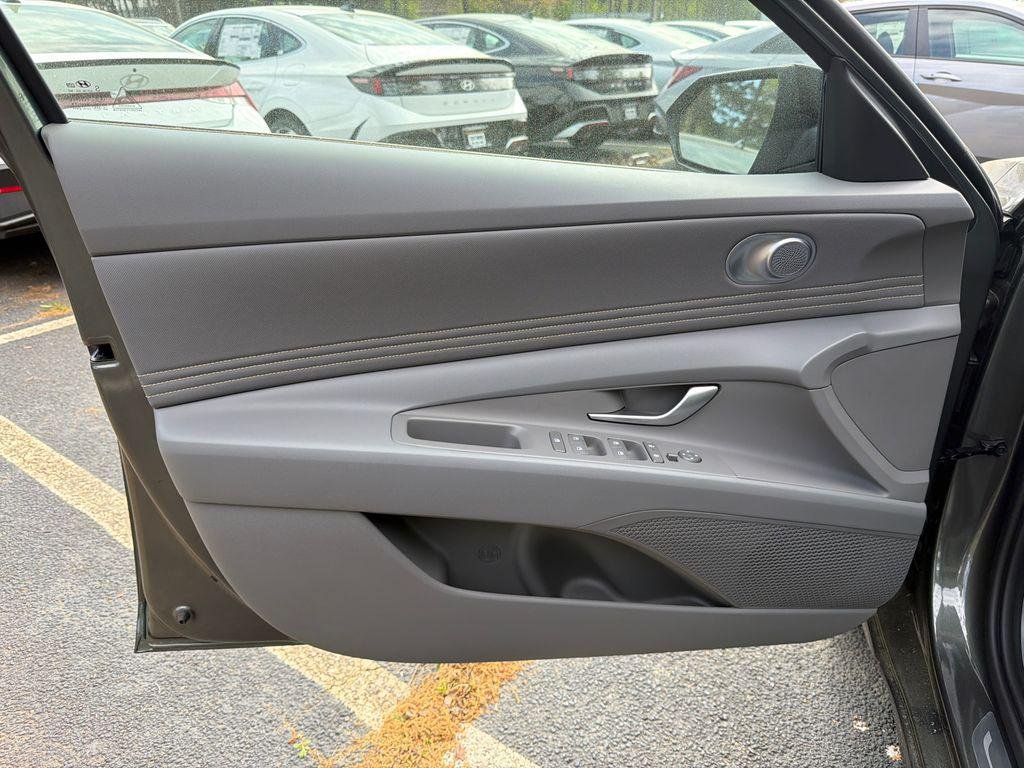 New 2026 Gray Hyundai SEL Sport Premium image 10