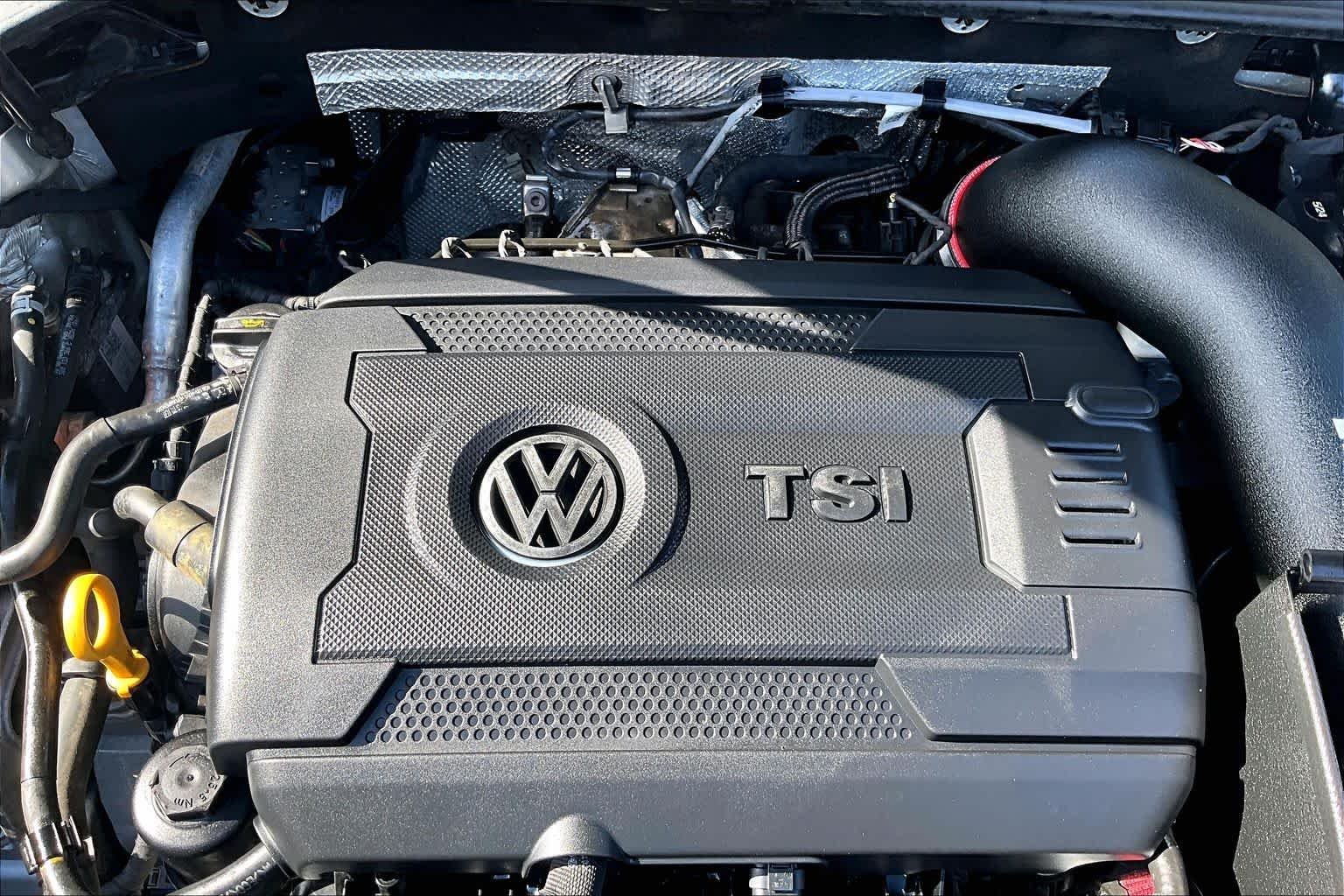 Used 2015 Reflex Silver Metallic Volkswagen S image 30