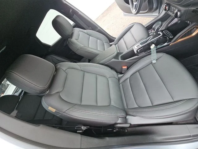 Used 2023 Gray Chevrolet ACTIV image 31