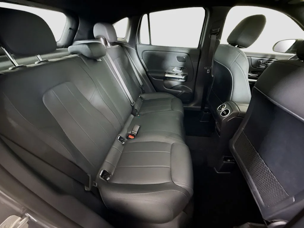 Used 2026 Gray Mercedes-Benz GLA 250 image 27