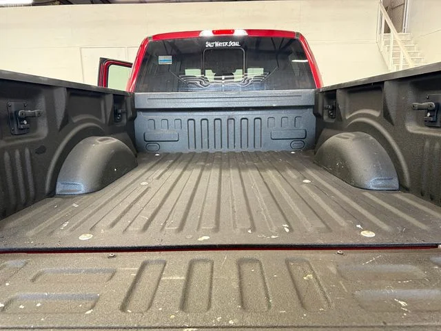 Used 2016 Red Ford Lariat image 10