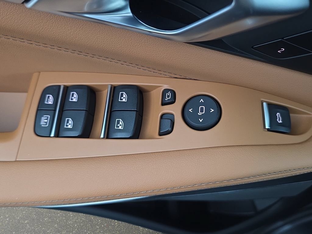 New 2027 Manhattan Green Metallic BMW xDrive40i image 28