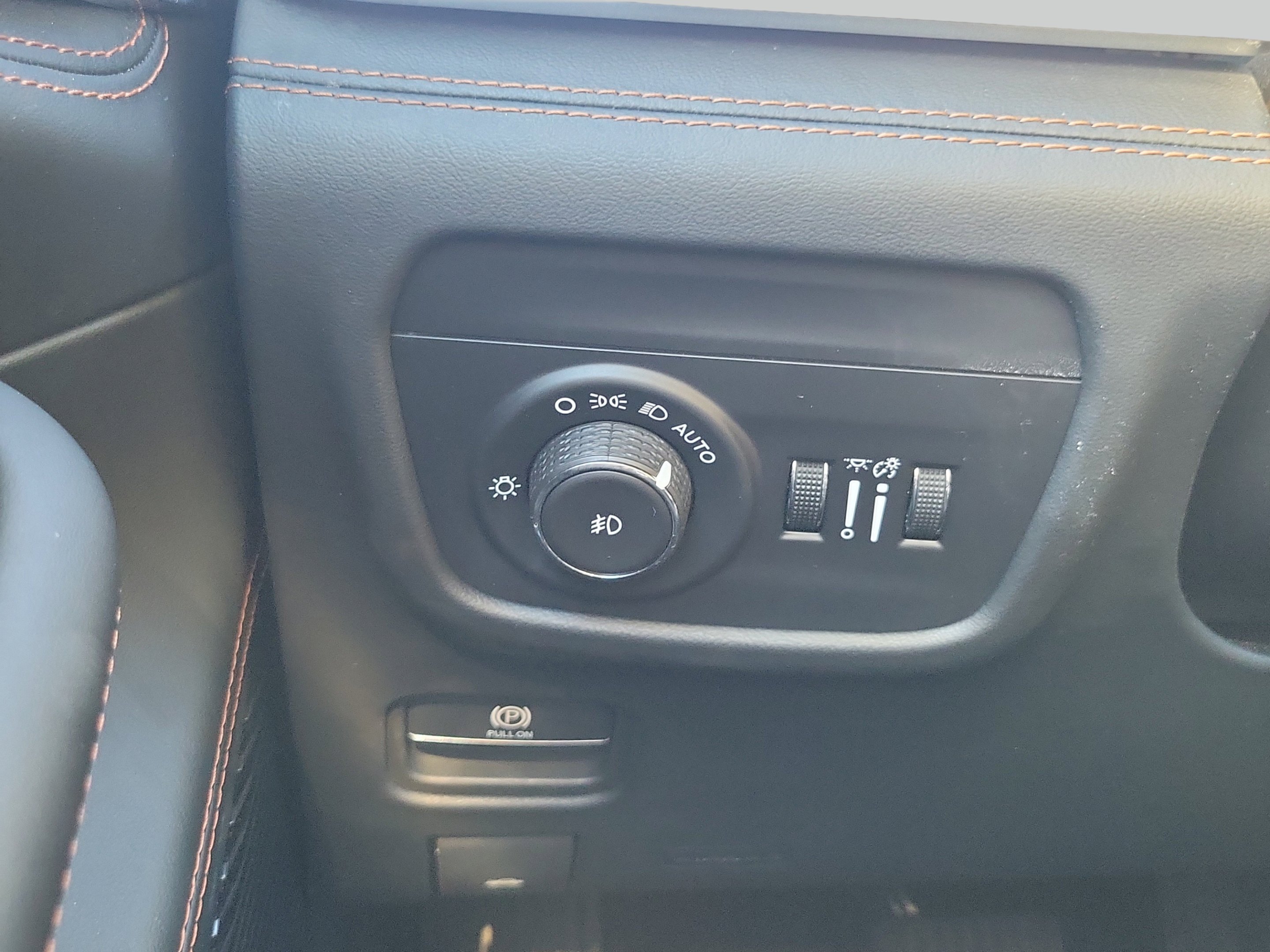 Used 2025 Baltic Gray Metallic Clearcoat Jeep Summit image 24