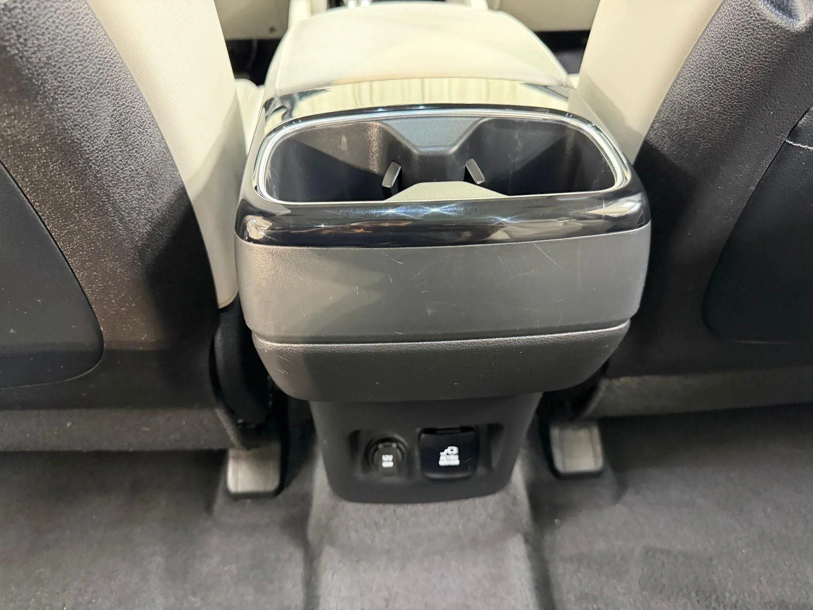 Used 2023 Glacial White Pearl Kia SX-Prestige image 48
