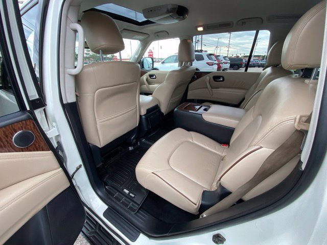 Used 2020 Pearl White Nissan SL image 21