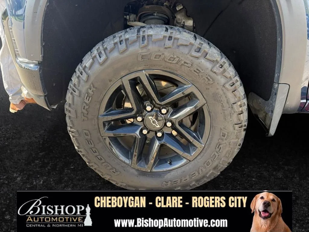 Pre-Owned 2021 Chevrolet Silverado 1500 LT Trail Boss Crew Cab image 25