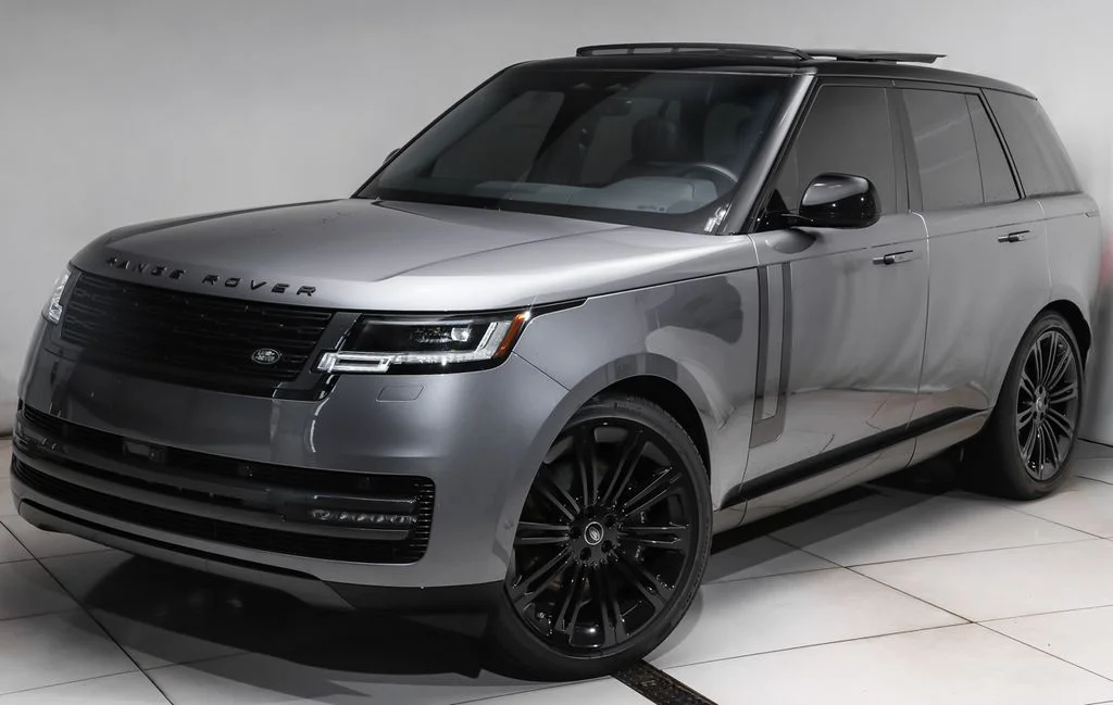2025 Land Rover Range Rover SE
