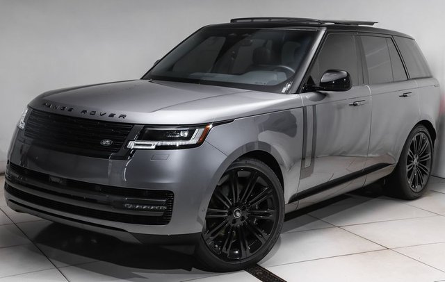 2025 Land Rover Range Rover SE