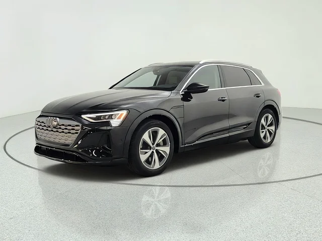 2024 Audi Q8 e-tron Premium Plus quattro