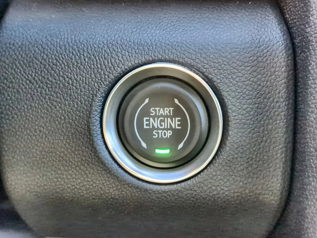 New 2026 Ebony Twilight Metallic GMC Elevation image 17