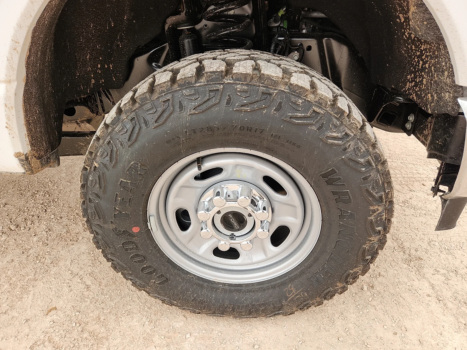 New 2026 Oxford White Ford F-250® XL image 9