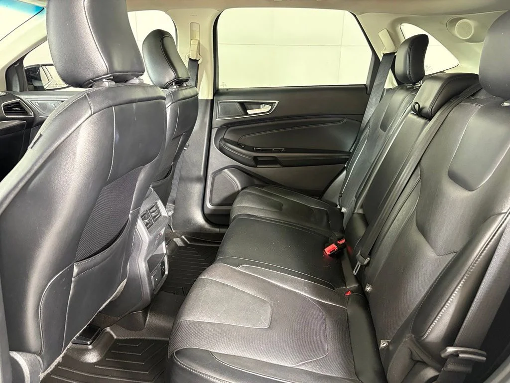 Used 2020 Black Ford Titanium image 39