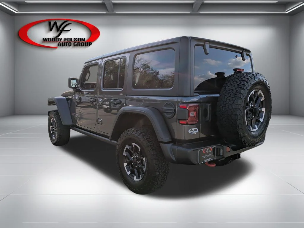 New 2026 Granite Crystal Metallic Clear-Coat Exterior Paint Jeep Rubicon image 7
