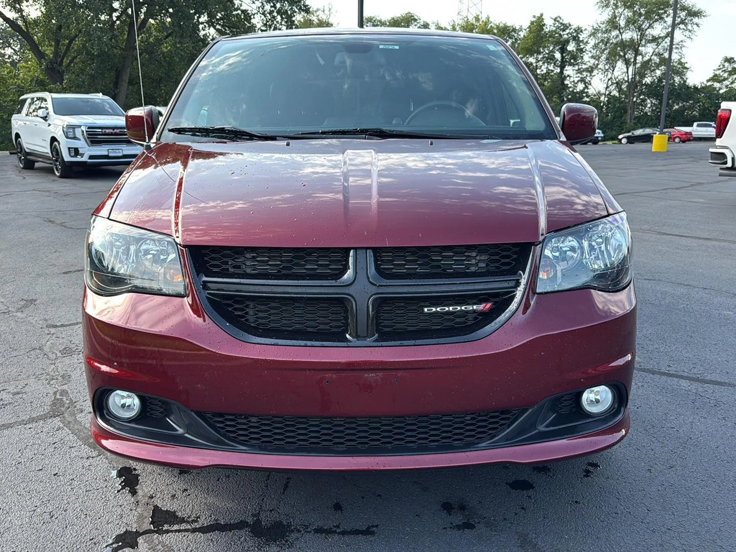 Used 2019 Red Dodge SE Plus image 8