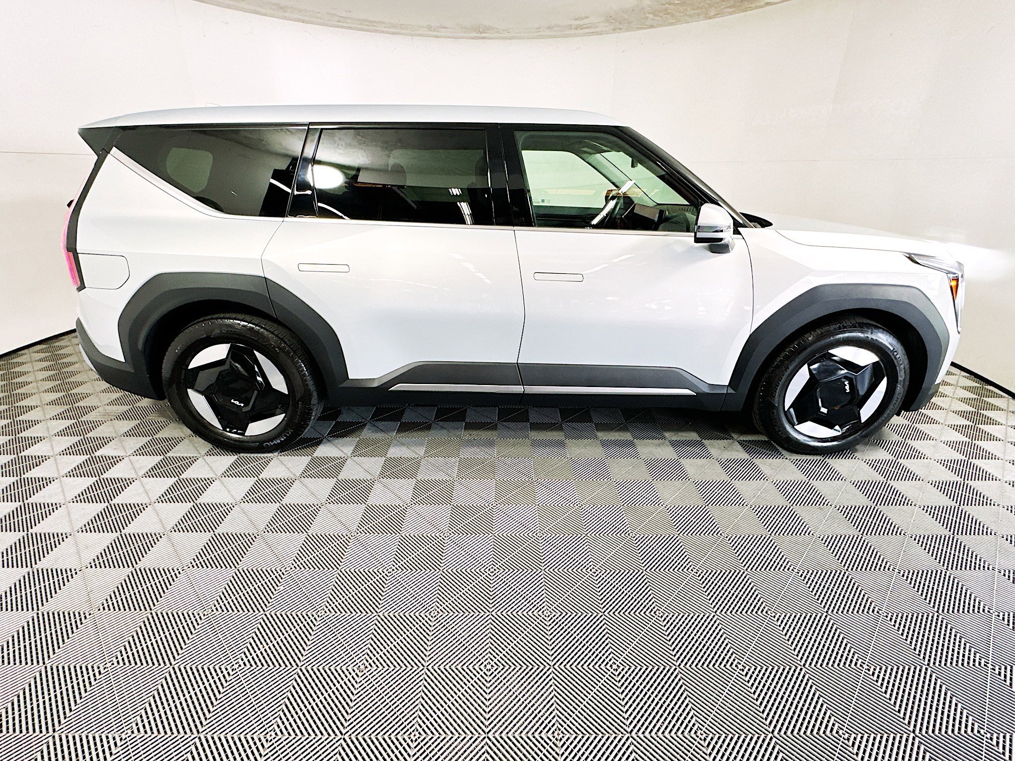 Used 2026 Kia EV9 Light L/R with VIN 5XYAB5S12TG018919 for sale in Coconut Creek, FL