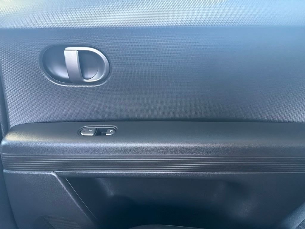 Used 2025 Gray Hyundai SEL image 14