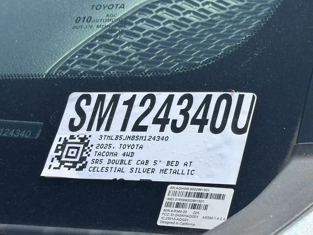 2025 Toyota Tacoma SR5 - Photo 32