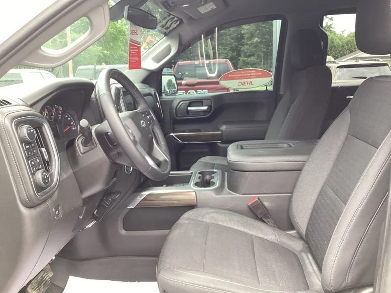 Used 2022 Summit White Chevrolet RST image 23
