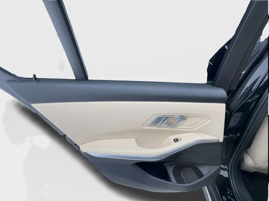 Used 2022 Black BMW 330i image 26