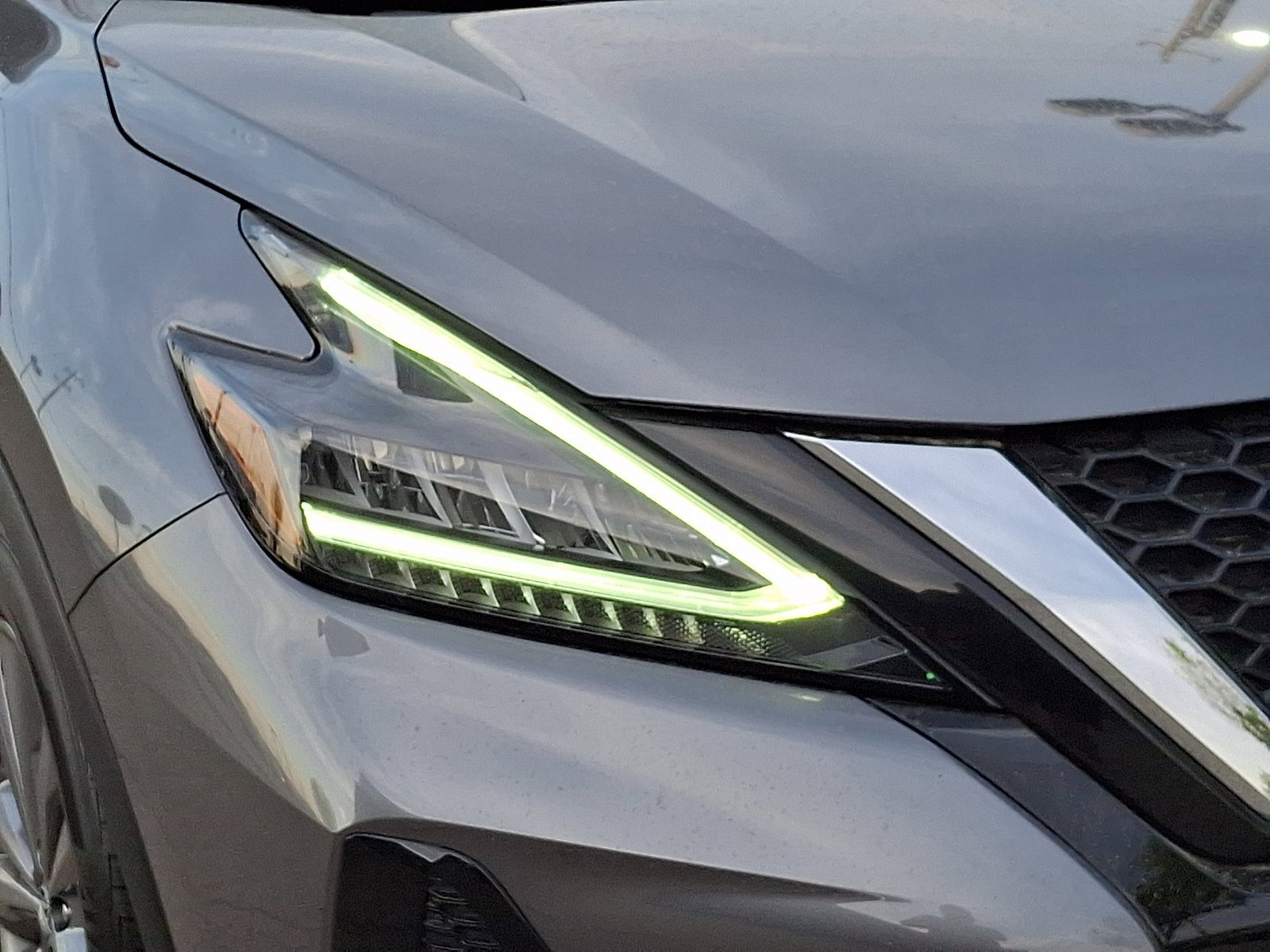 Used 2023 Gun Metallic Nissan Platinum image 8