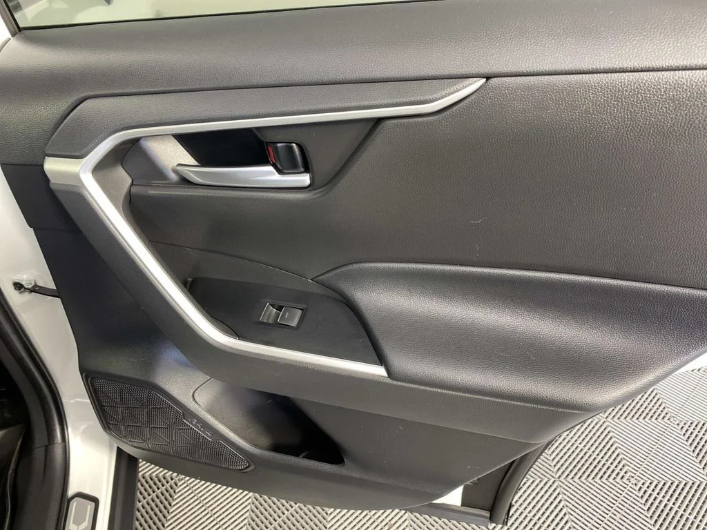 Used 2023 White Toyota XLE image 25