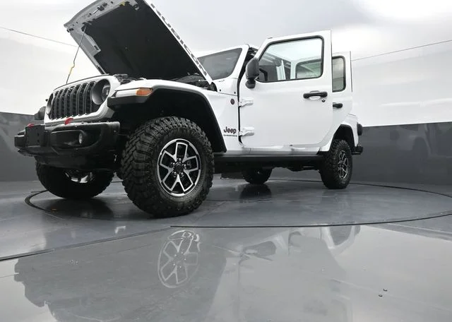 New 2026 Bright White Clear-Coat Exterior Paint Jeep Rubicon X image 35