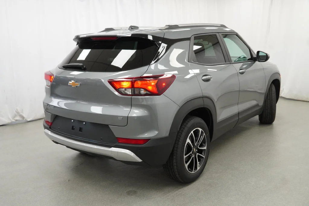 New 2026 Sterling Gray Metallic Chevrolet LT image 14