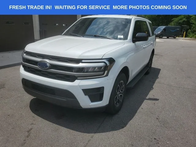 Used 2022 White Ford XL image 1