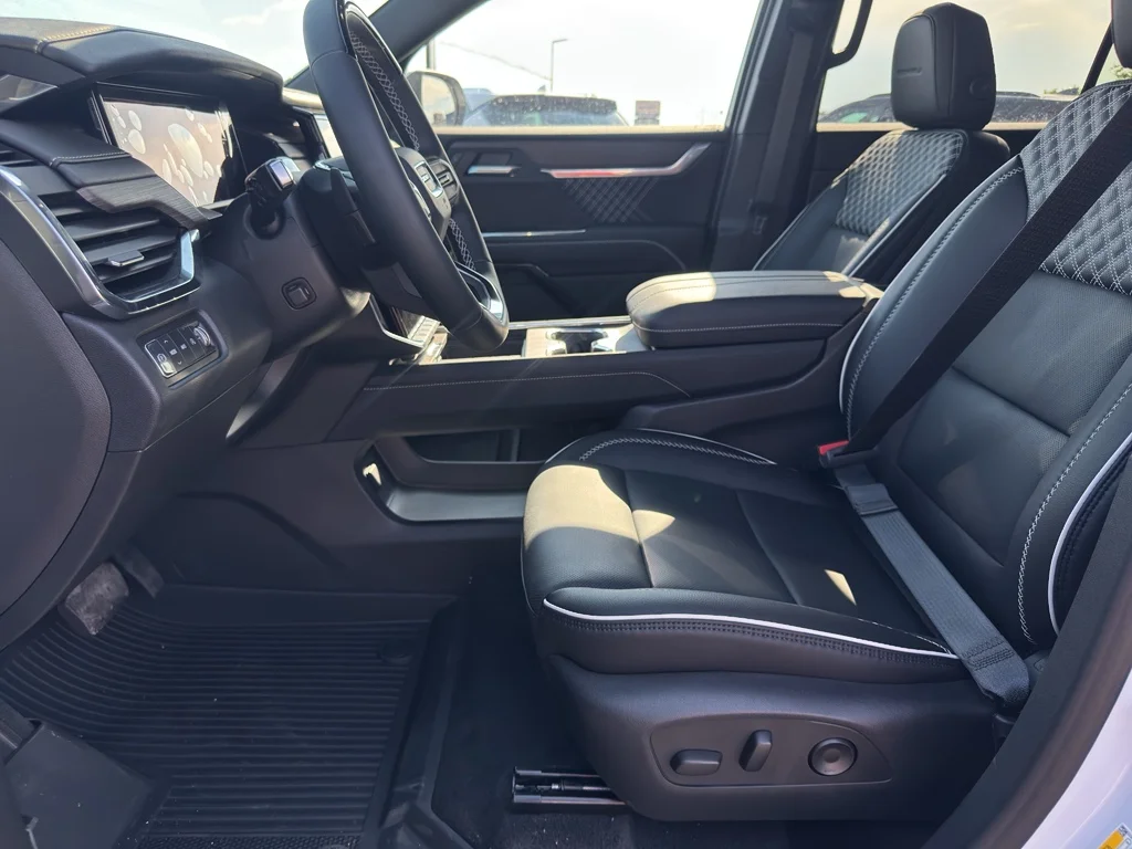 New 2026 Glacier White Tricoat GMC Denali image 10