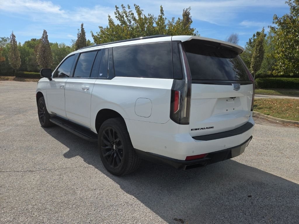 Used 2021 Crystal White Cadillac Sport Platinum image 3