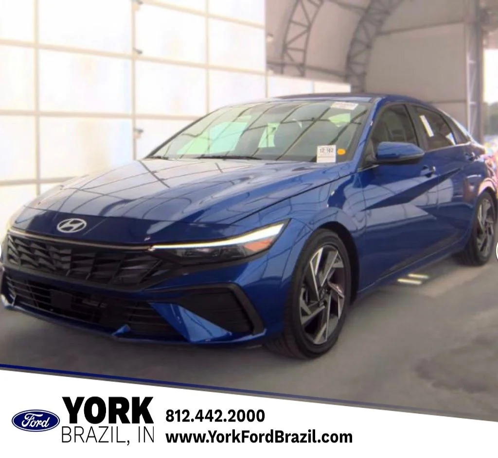 Used 2025 Blue Hyundai Limited image 1