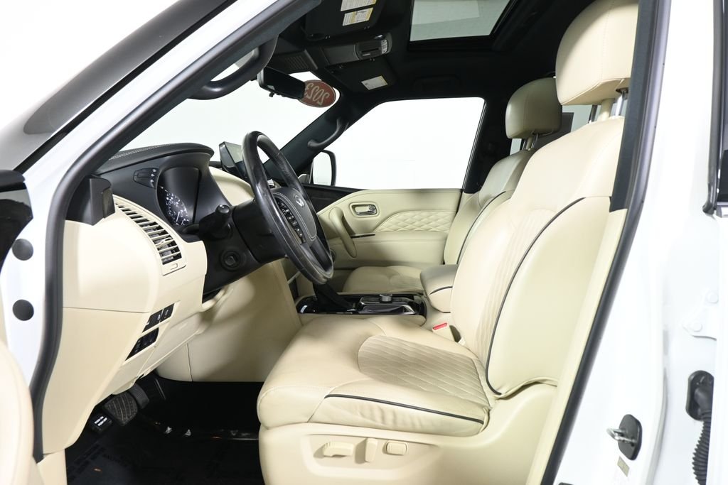 Certified Used 2023 White INFINITI Sensory image 3