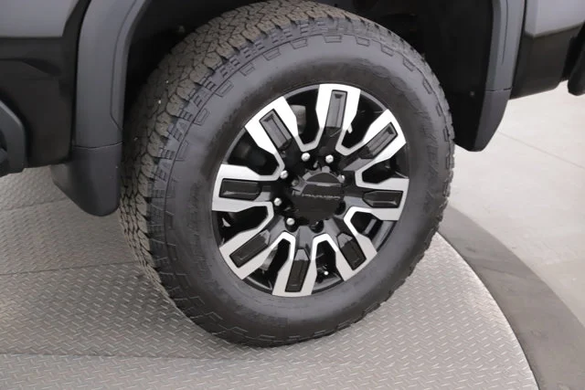Used 2024 Black GMC Denali Ultimate image 14