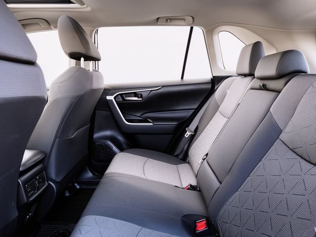 Used 2023 Silver Toyota XLE image 27