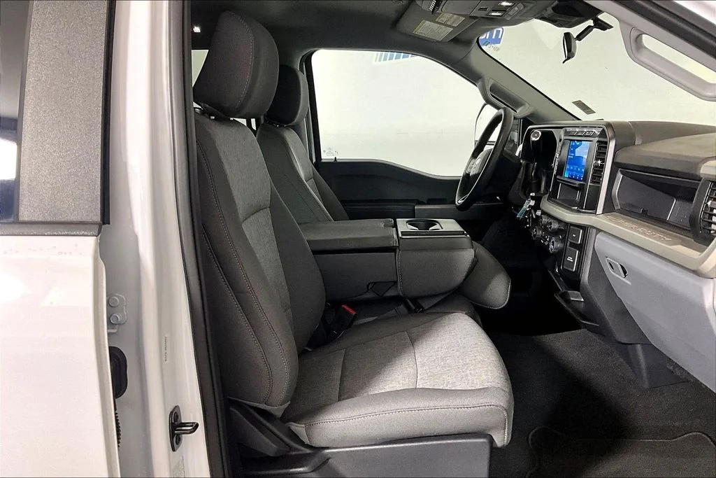 Used 2024 Oxford White Ford XL image 6