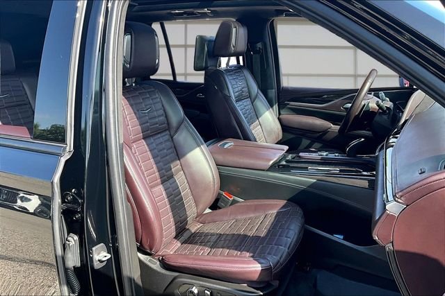 Used 2023 Black Cadillac V-Series image 7