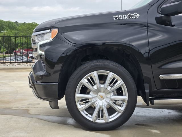 Used 2025 Black Chevrolet High Country image 10