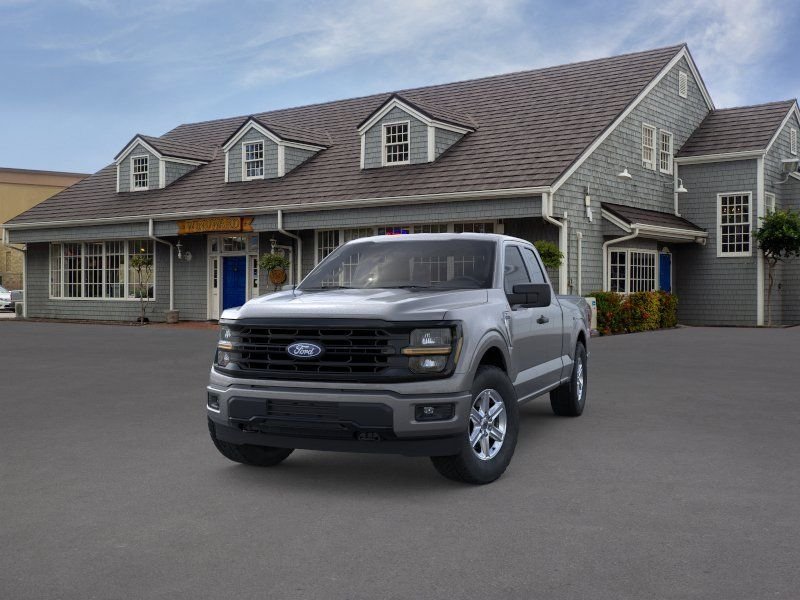 New 2026 Carbonized Gray Metallic Ford XLT image 2