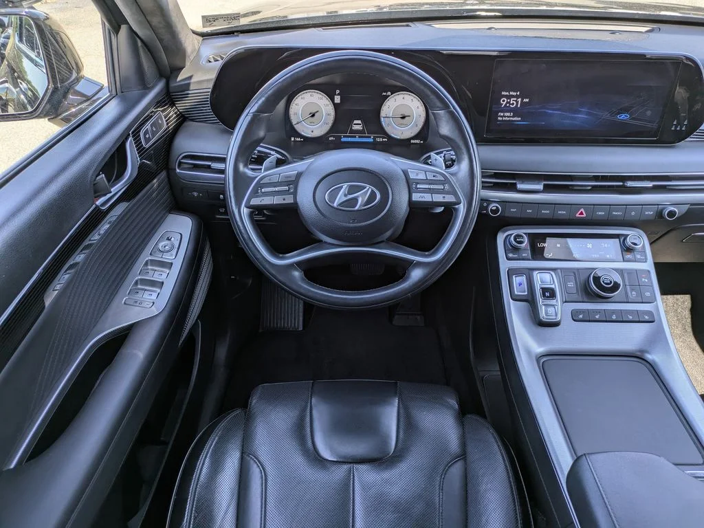 Used 2023 Moonlight Cloud Hyundai Calligraphy image 17