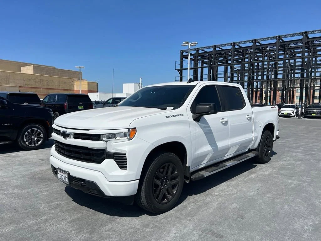 2024 Chevrolet Silverado 1500 RST 4X4 Crew Cab Short Box's photo