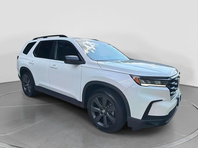 Certified Used 2025 Platinum White Pearl Honda AWD Sport image 9