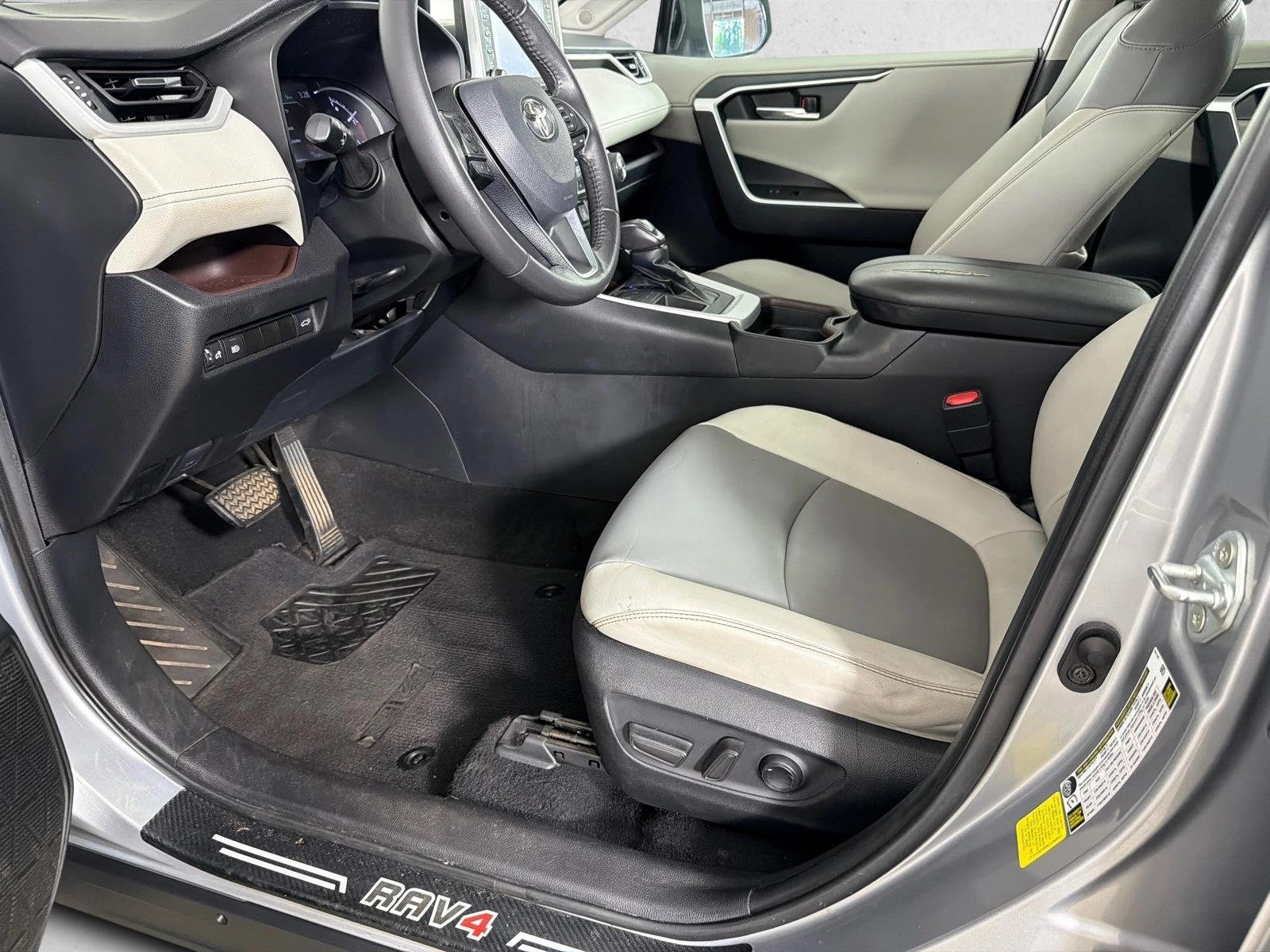 Used 2021 Silver Sky Metallic Toyota Limited image 11