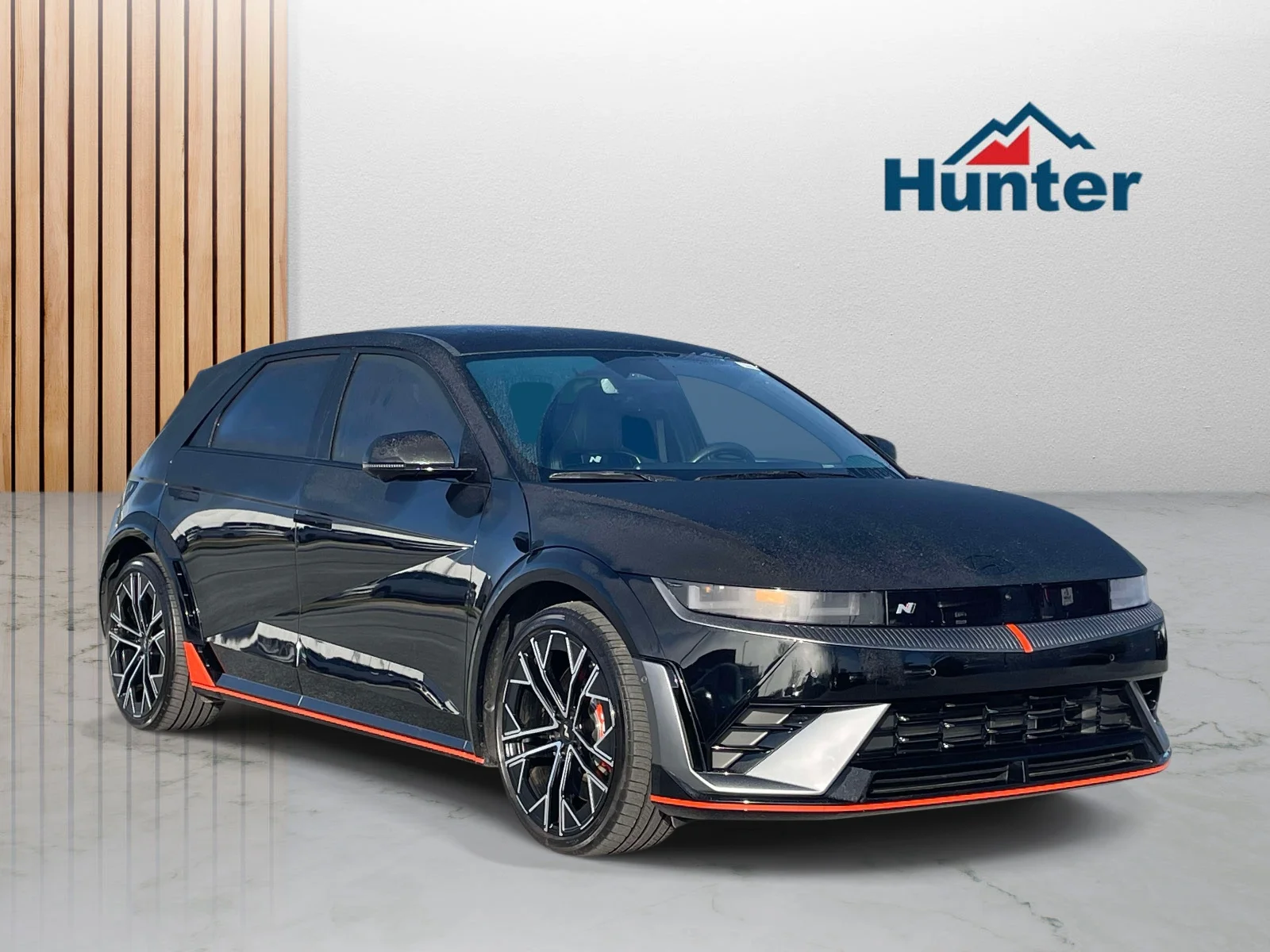Used 2025 Abyss Black Hyundai Base image 1