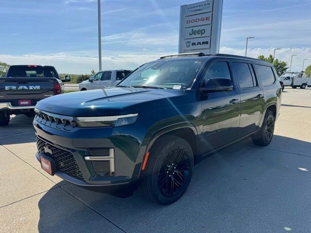New 2026 Fathom Blue Pearlcoat Jeep Limited Reserve image 3