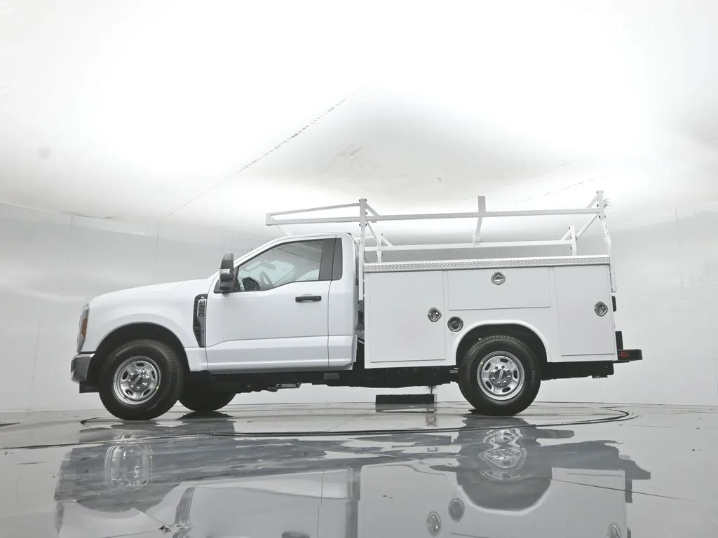 New 2026 White Ford XL image 54