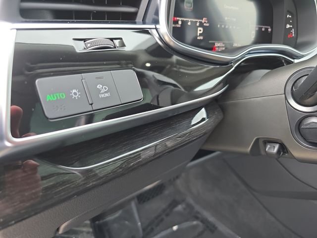 Used 2023  Audi 45 Premium Plus image 30