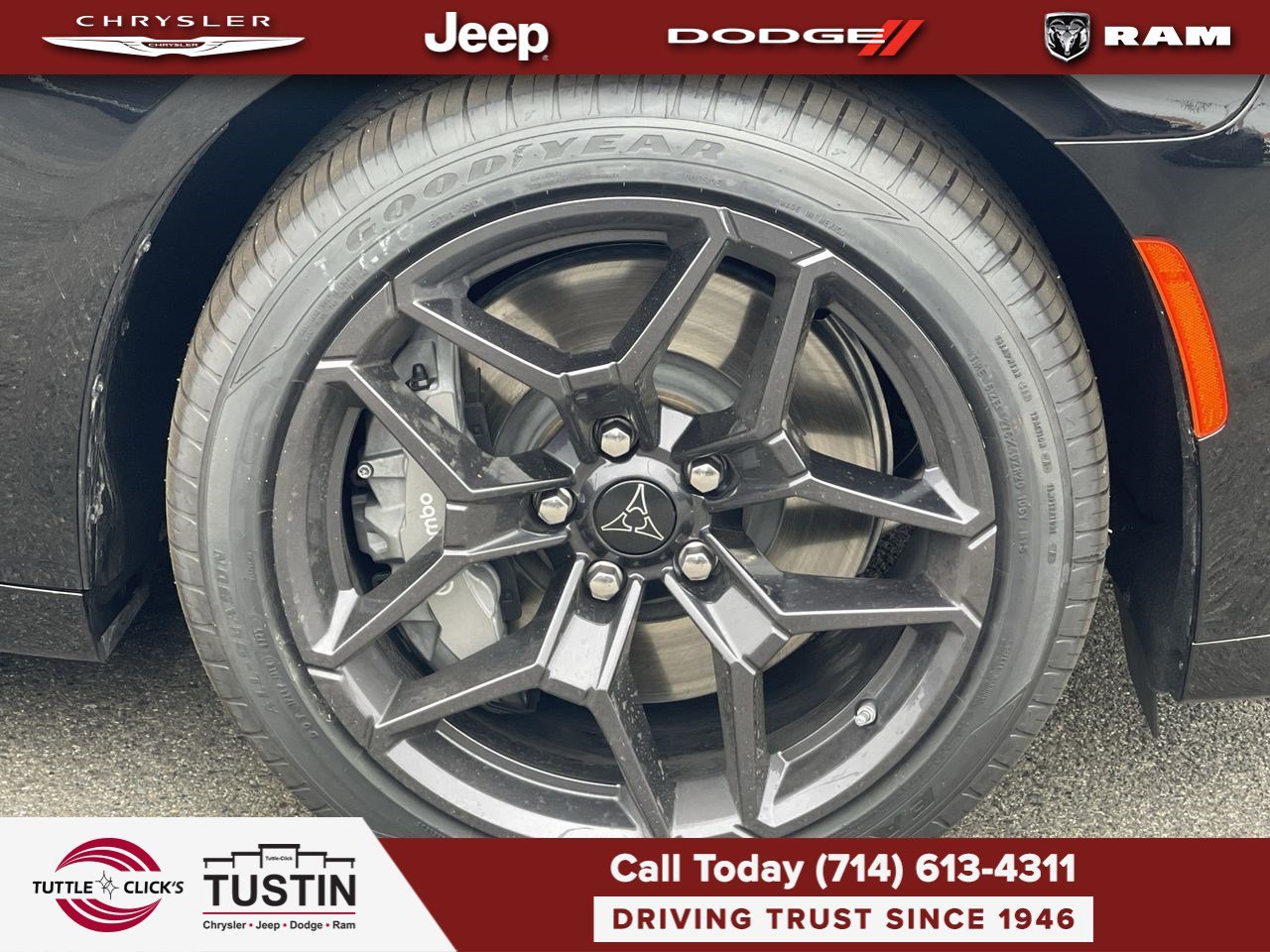 New 2026 Diamond Black Crystal Pearlcoat Dodge Scat Pack image 10