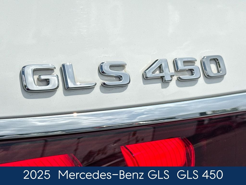 Used 2025  Mercedes-Benz GLS 450 image 10